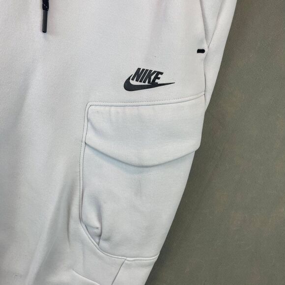 Nike Joggers Mens Medium White Cargo Sweatpants Drawstring Athletic Fit Pockets - Picture 2 of 8